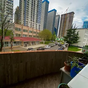 Апартаменты Pirosmani Apartament